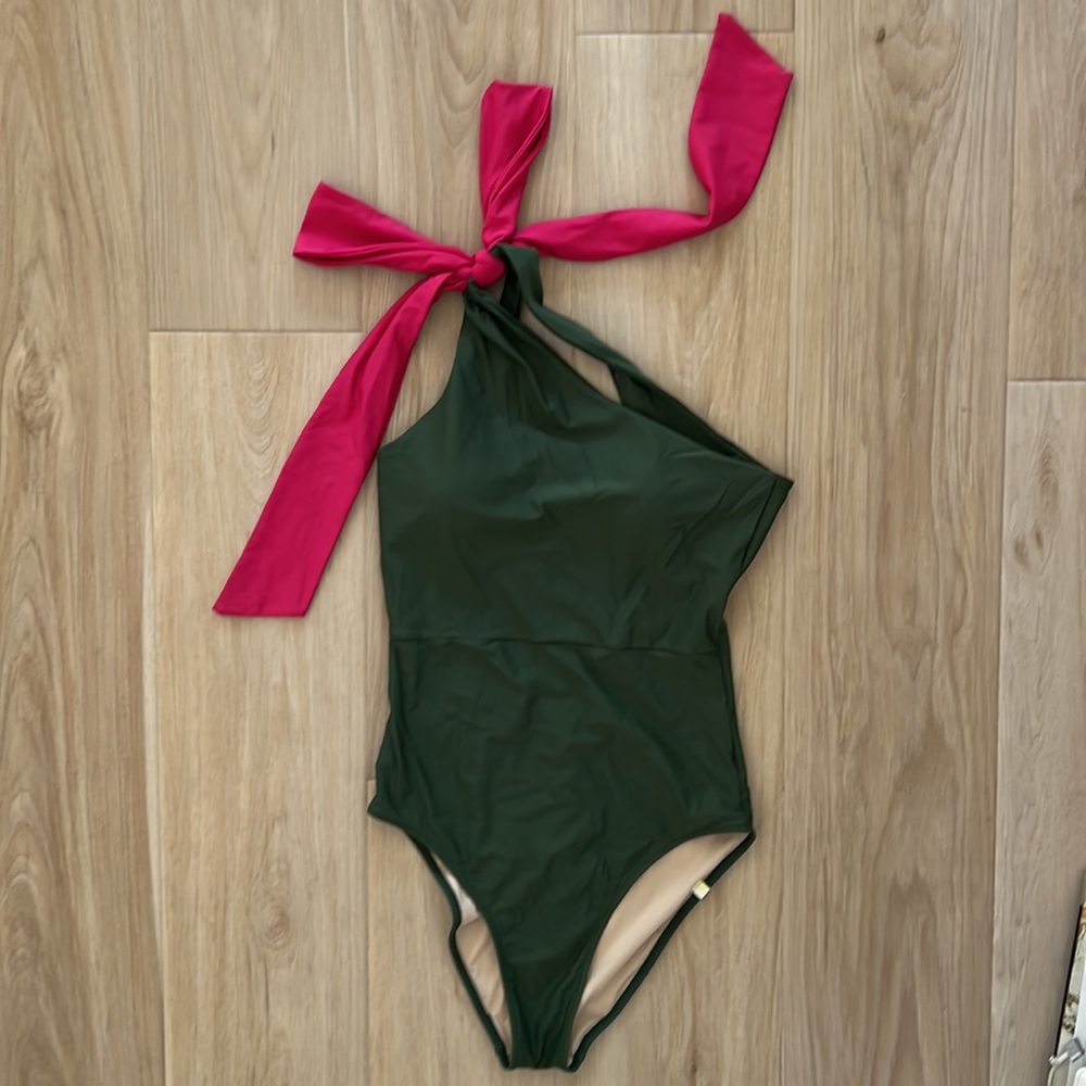 Never worn Summersalt Bow Shoulder Sidestroke one piece